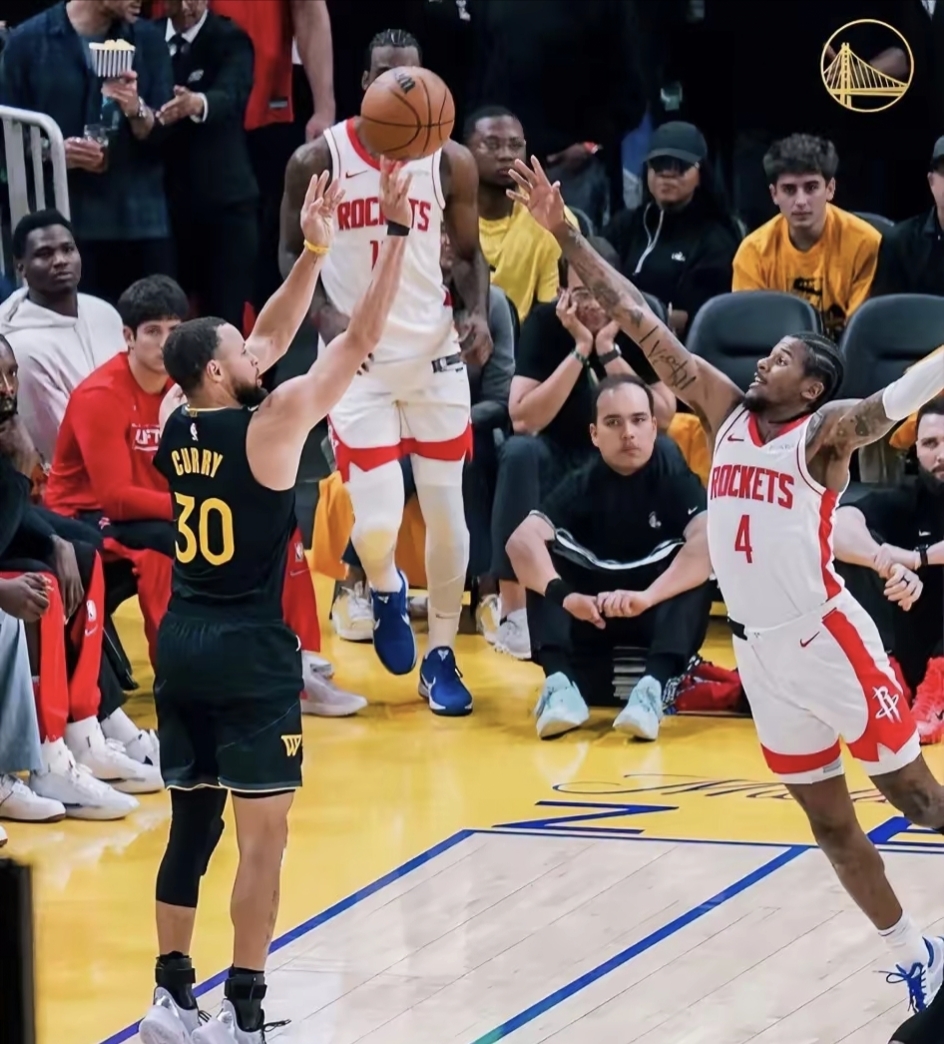 九游电脑版下载-比赛局势复杂引爆全场！，科维托娃意外战胜勇士赢得满堂喝彩(韩素音翻译比赛时间表)