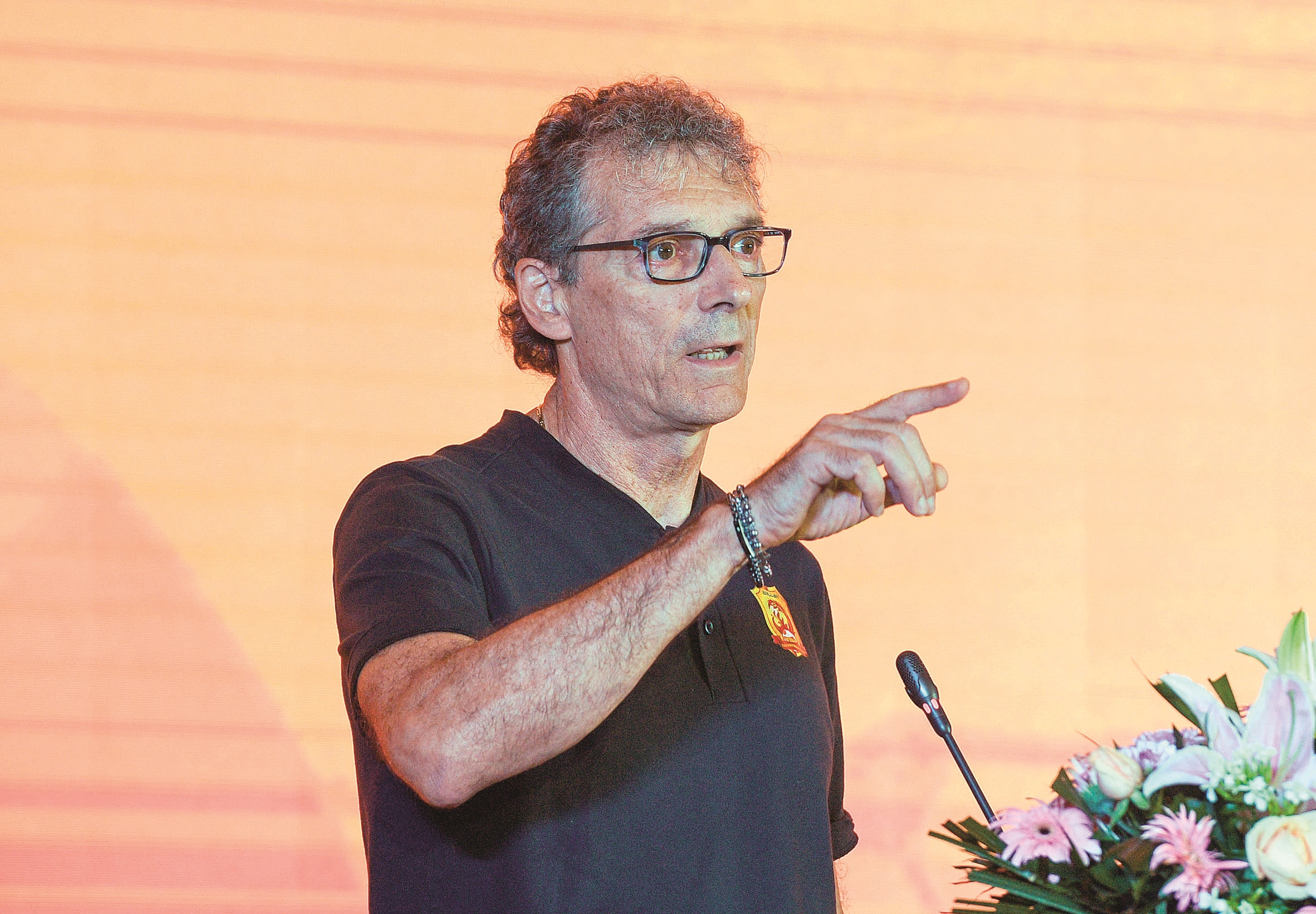 九游PC版-包含柔道预选赛，荆楚玄武队与钱塘闪电队强势反弹，体能对抗拉满！教练团队居功至伟的词条