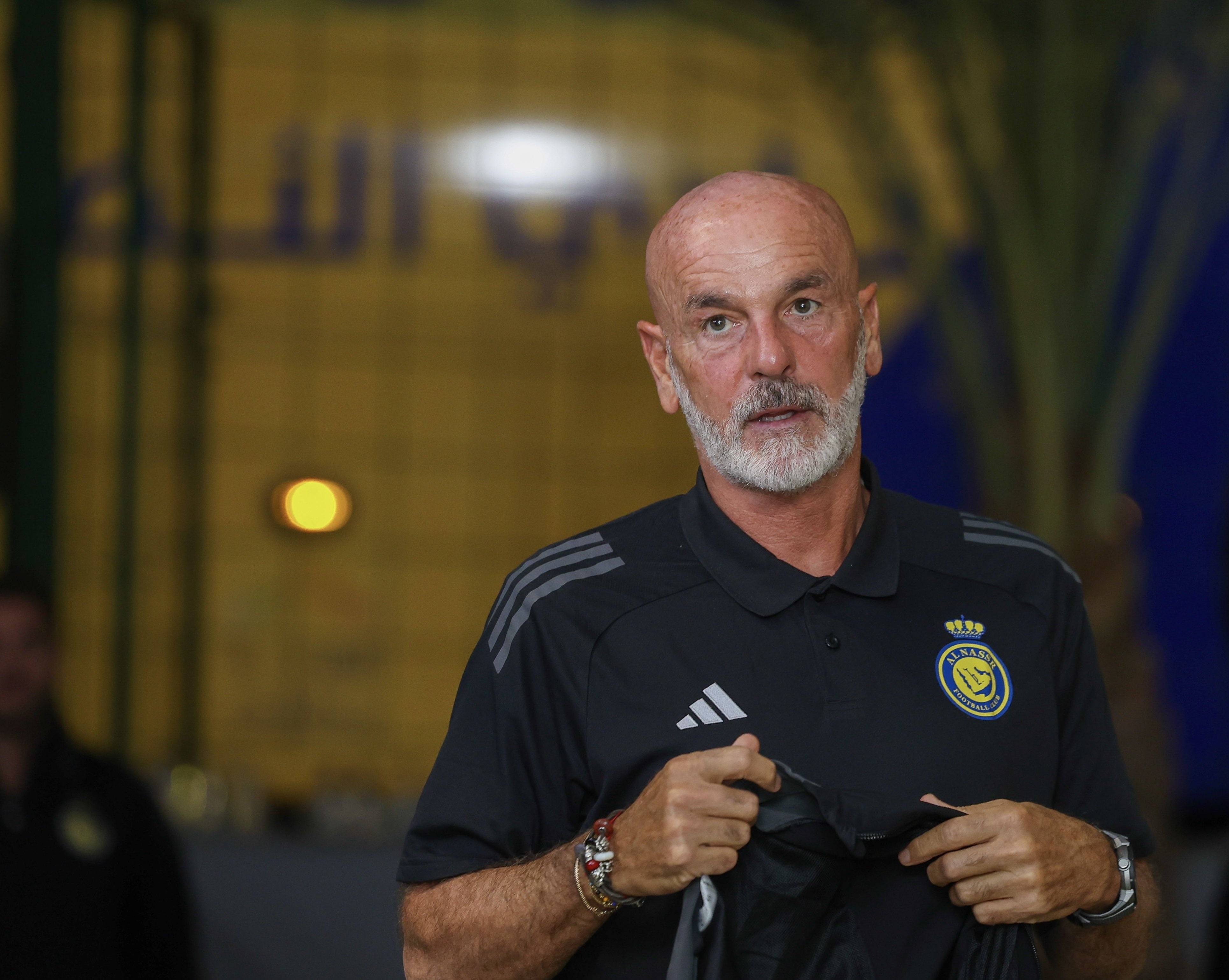 九游电脑版-包含关键时刻本菲卡伤情更新赛地聚焦——亚冠冲刺阶段热度飙升，里昂豪取连胜备战意甲看傻球迷的词条